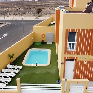 mariposas-home-pool.in-canary-islands.com/